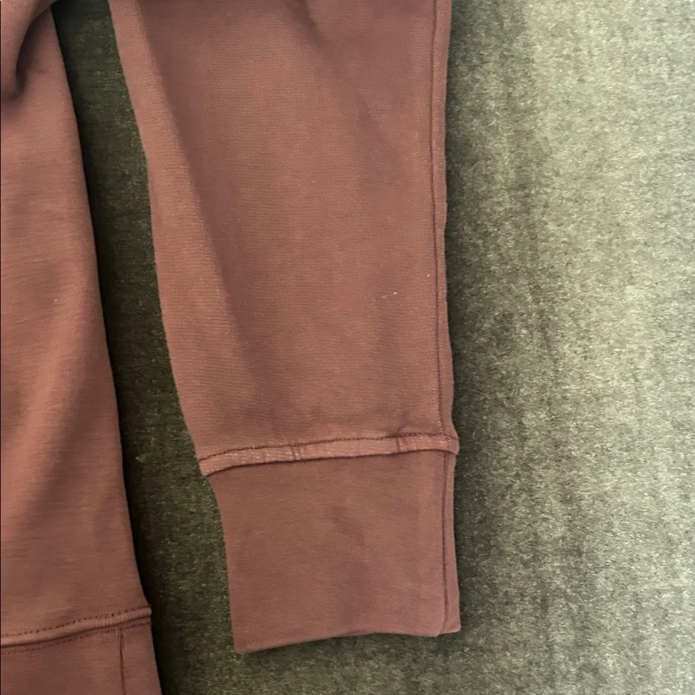 Levi's Men's Brown Hoodie Sweatershirt